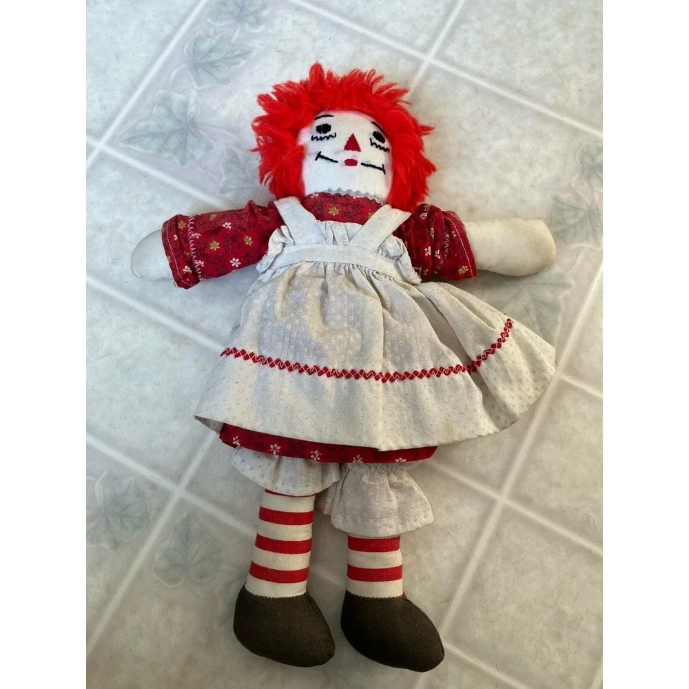 Raggedy Ann Doll Vintage 1970s Handmade Embroidered Face Red Heart Dress 11